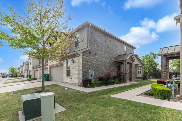 $2,395 | 17104 Crane Fly Drive, Unit D, Pflugerville, TX 78660