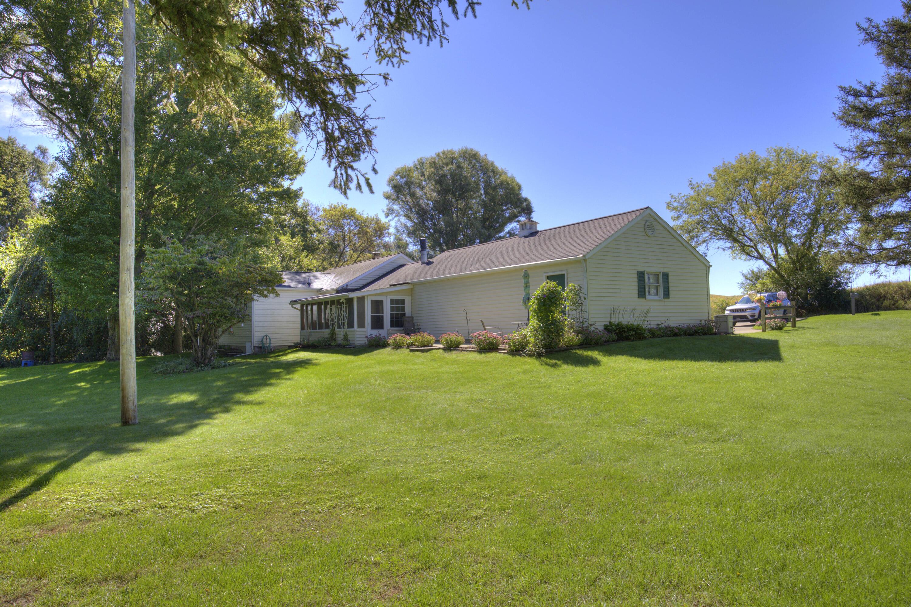 2300 O'leary Road Jackson, MI 49201 - Photo 61 of 75 AQ1A7618_19_20