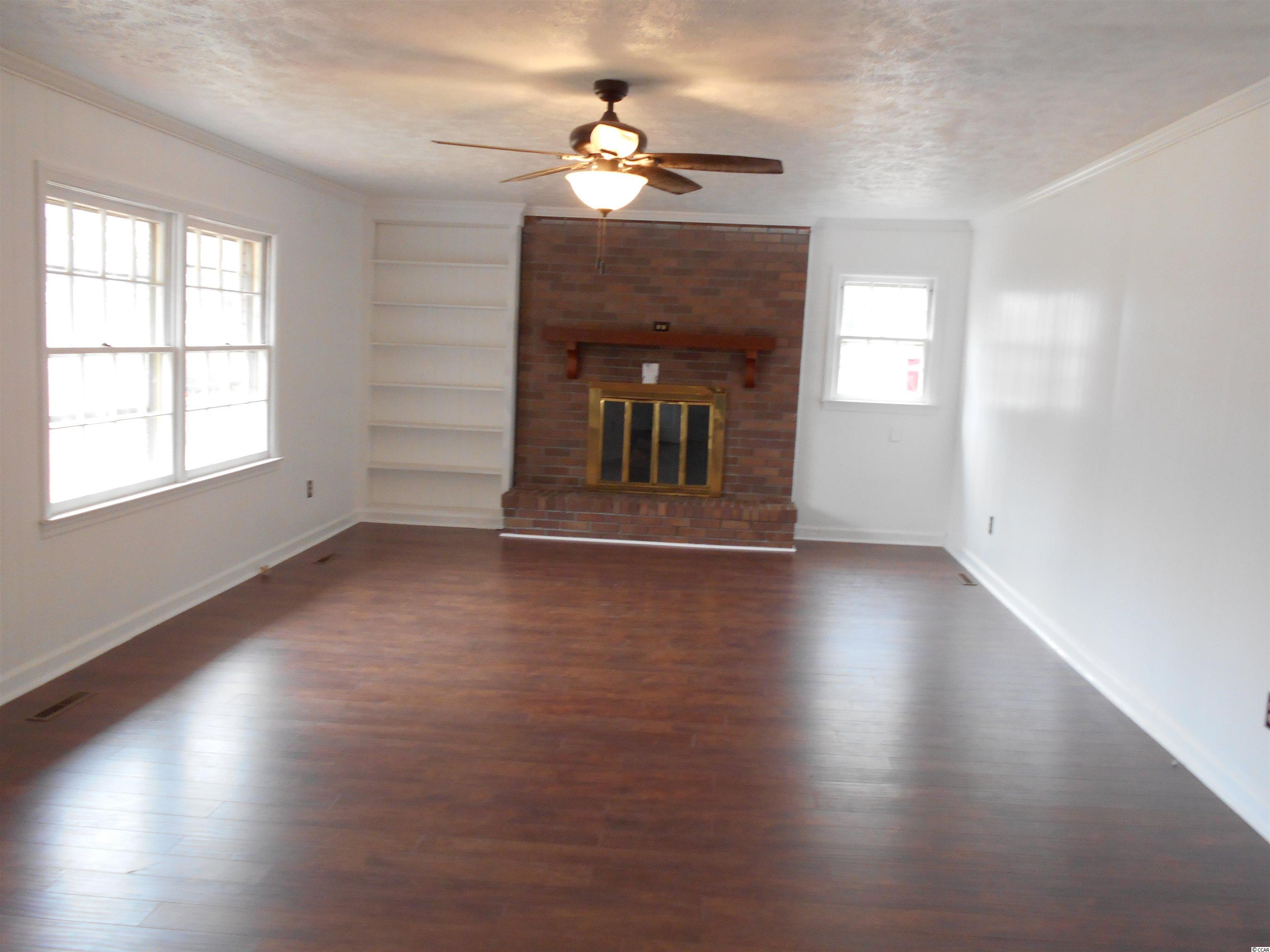 219 East Marion Street Mullins, SC 29574 - Photo 11 of 25