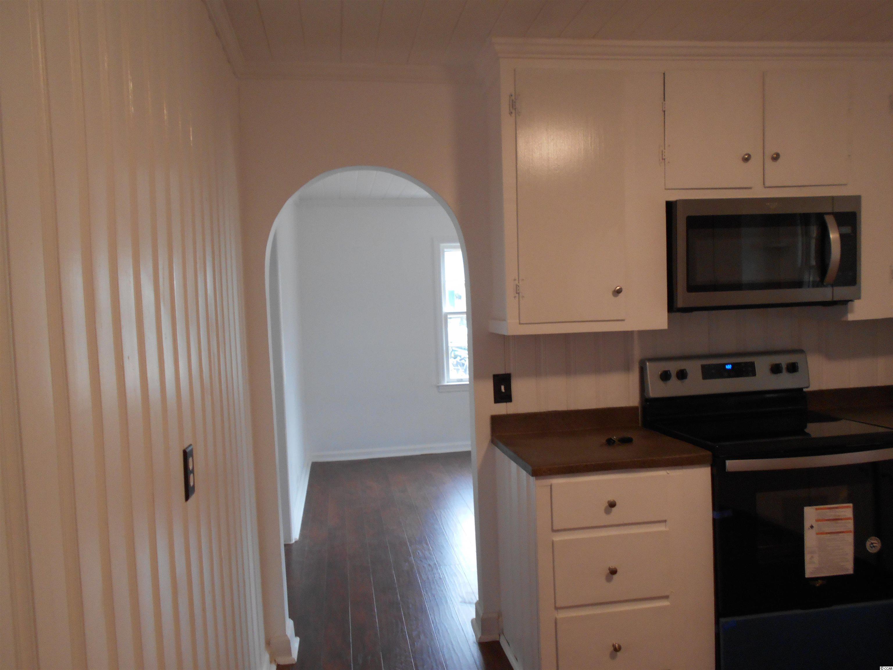 219 East Marion Street Mullins, SC 29574 - Photo 4 of 25