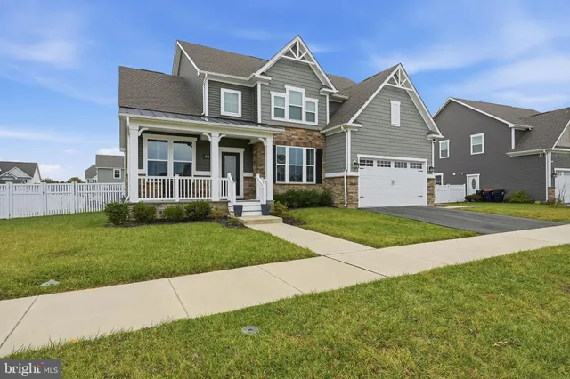 $799,900 | 870 Sweet Birch Drive, Middletown, DE 19709