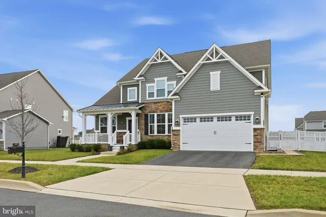 $799,900 | 870 Sweet Birch Drive, Middletown, DE 19709