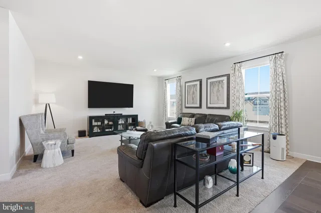 $799,900 | 870 Sweet Birch Drive, Middletown, DE 19709