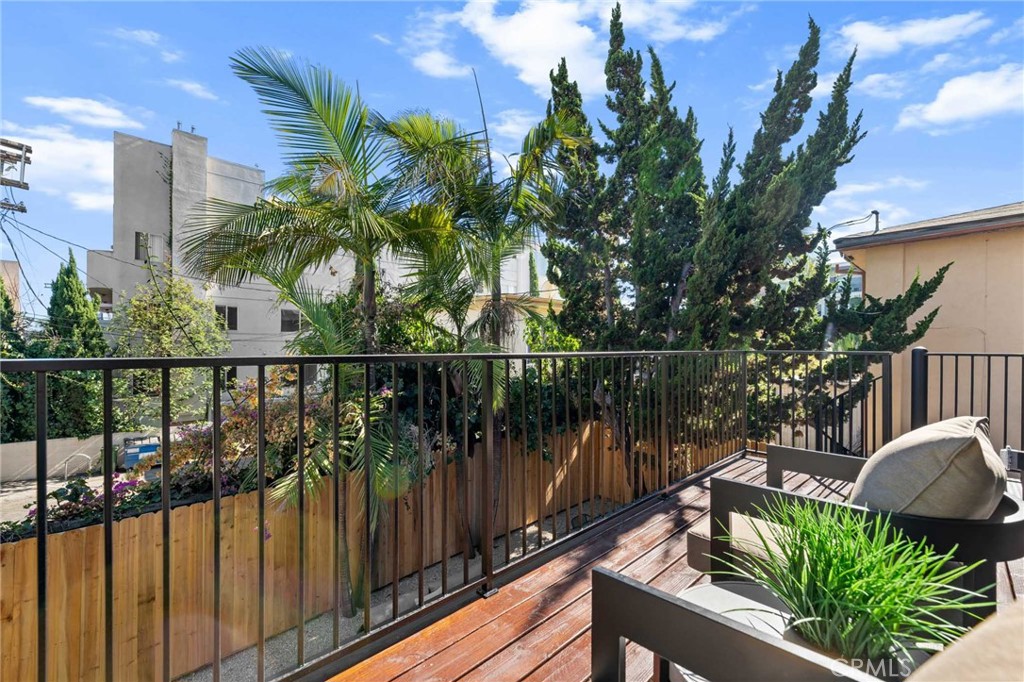 11916 Idaho Avenue Los Angeles, CA 90025 - Photo 39 of 68