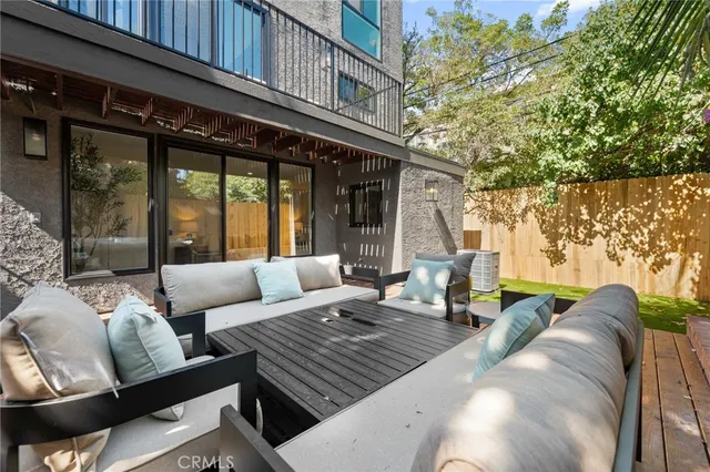 $2,199,000 | 11916 Idaho Avenue, Los Angeles, CA 90025