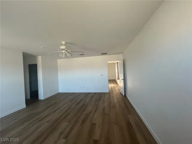 $2,250 | 6035 Coja Street, Las Vegas, NV 89113