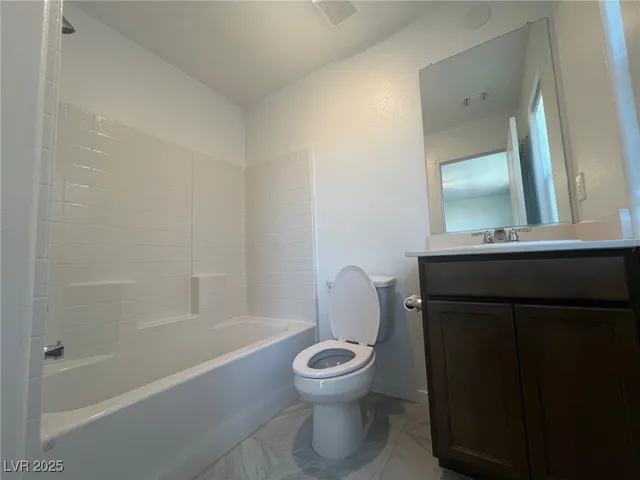 $2,250 | 6035 Coja Street, Las Vegas, NV 89113