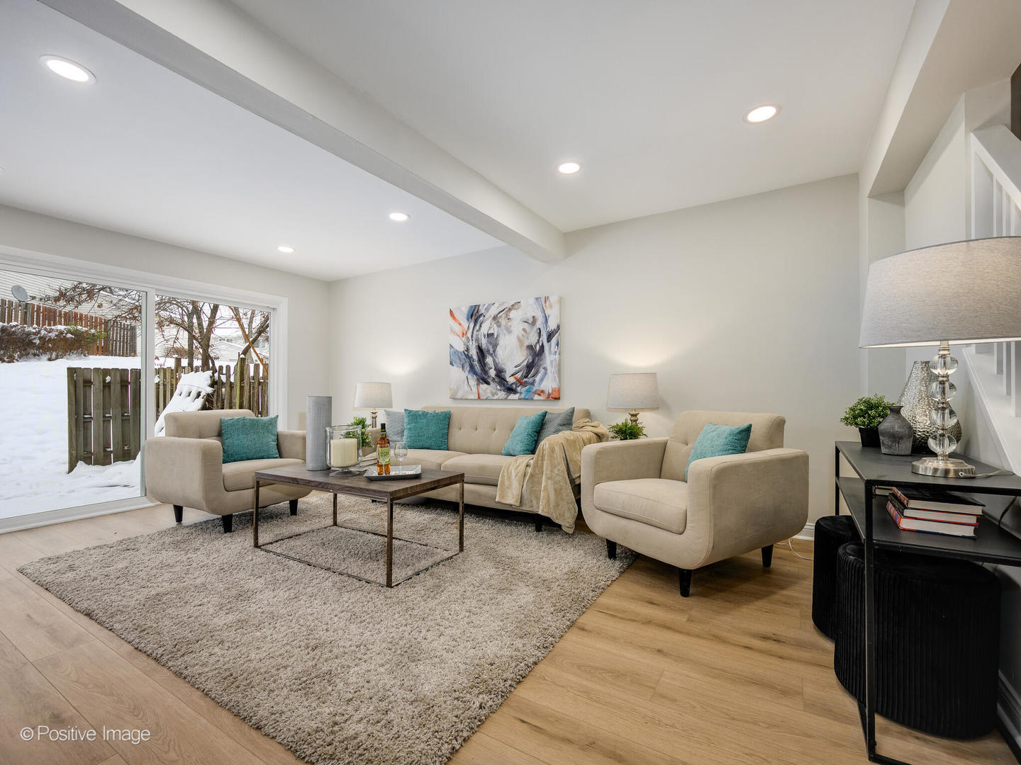 526 Thomas Road Bolingbrook, IL 60440 - Photo 2 of 23 a living room with furniture and a couch