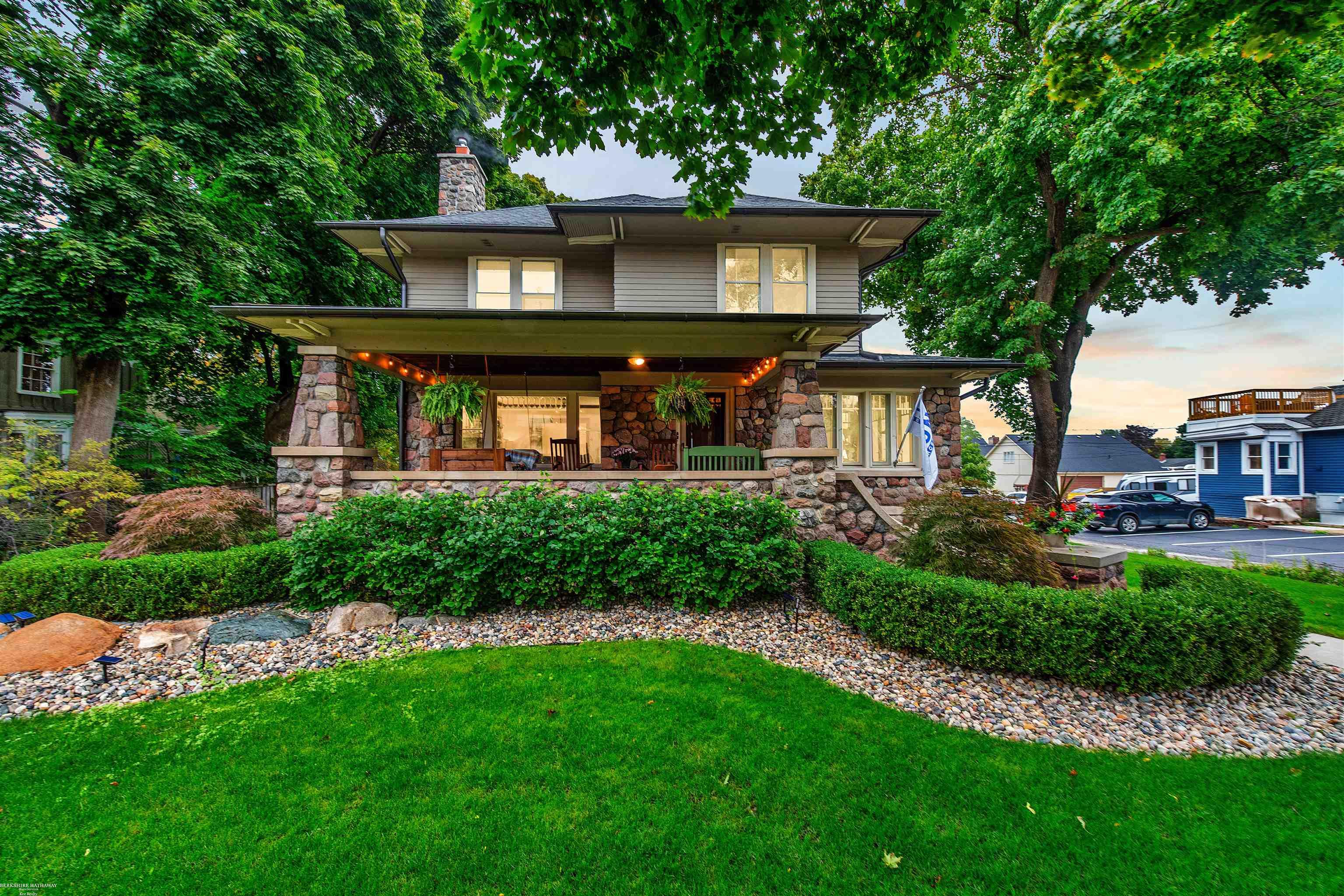 256 North Main Street Romeo, MI 48065 - Photo 4 of 79 50091676-3.JPG
