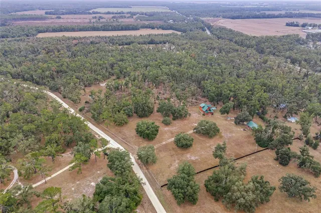 $875,000 | 306 Northeast Castagna Lane, Mayo, FL 32066