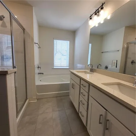 $1,950 | 221 Auburn Vly Way, Auburn, GA 30011