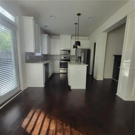$1,950 | 221 Auburn Vly Way, Auburn, GA 30011