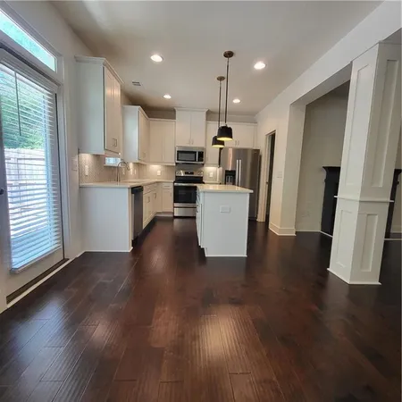 $1,950 | 221 Auburn Vly Way, Auburn, GA 30011