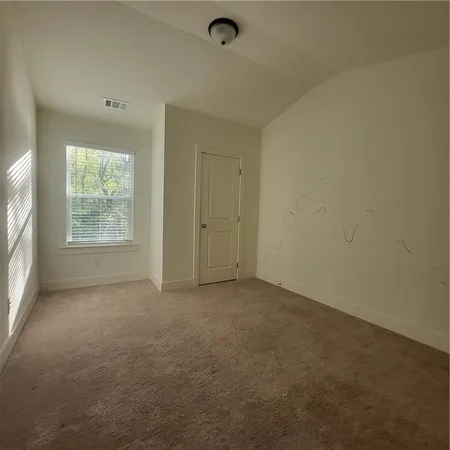 $1,950 | 221 Auburn Vly Way, Auburn, GA 30011