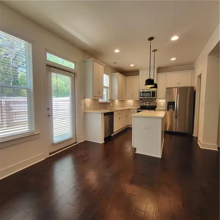 $1,950 | 221 Auburn Vly Way, Auburn, GA 30011