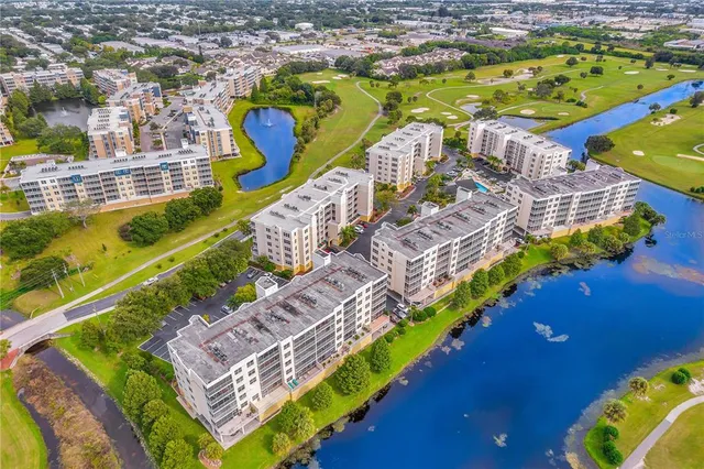 $359,900 | 1200 Country Club Drive, Unit 4405, Largo, FL 33771