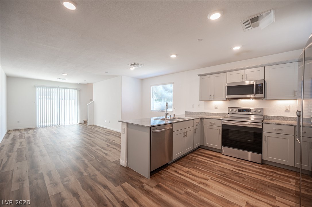 12103 Mojave Gold Road, Unit 4 Las Vegas, NV 89183 - Photo 4 of 36