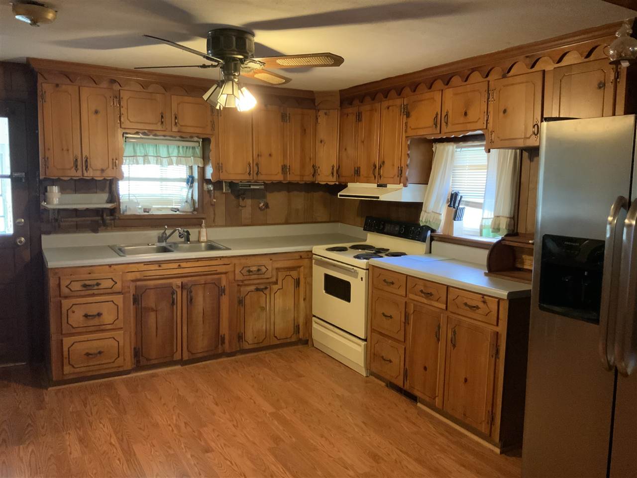642 Old Canaan Road Spartanburg, SC 29306 - Photo 4 of 33