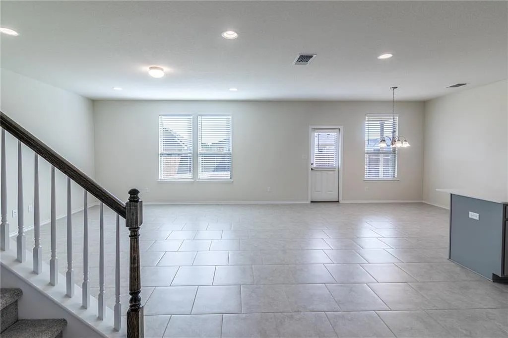 1525 Cliffbrake Way Georgetown, TX 78626 - Photo 8 of 26