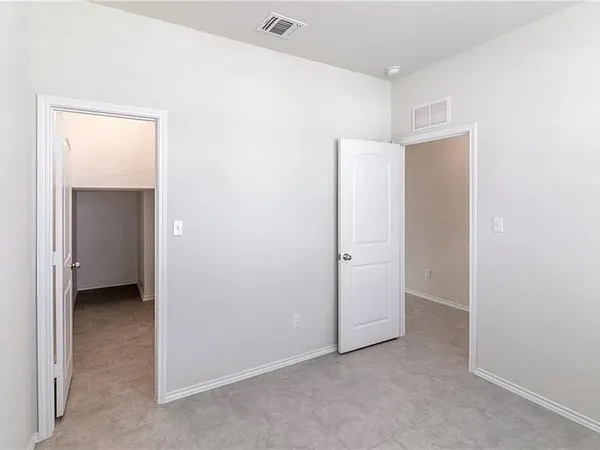 $2,100 | 1525 Cliffbrake Way, Georgetown, TX 78626