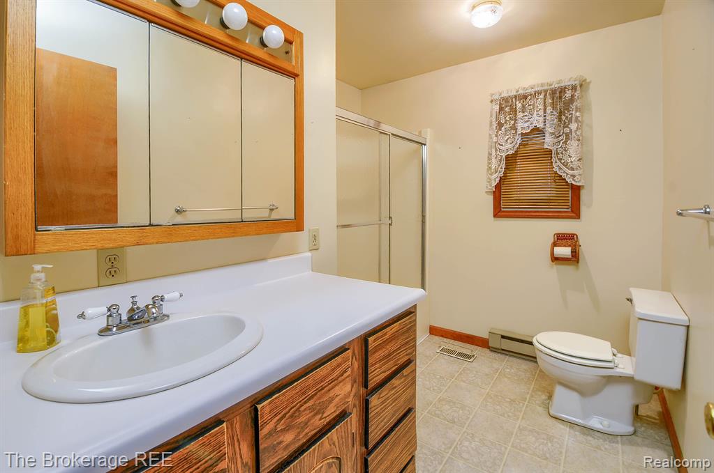 5550 Deckerville Road Deckerville, MI 48427 - Photo 38 of 44