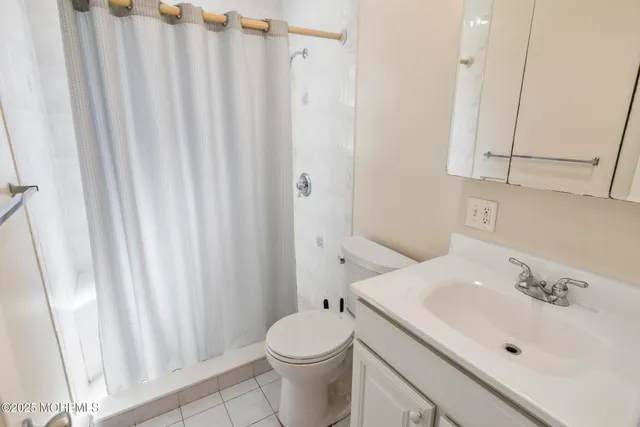 $1,900 | 12 A Laurel Place, Eatontown, NJ 07724