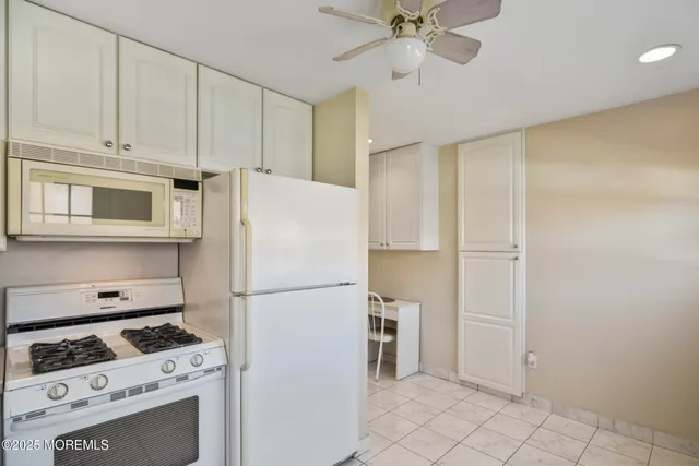 $1,900 | 12 A Laurel Place, Eatontown, NJ 07724