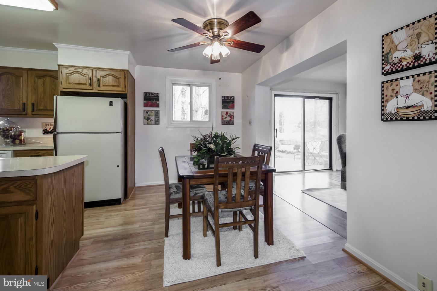 8620 Victoria Road Springfield, VA 22151 - Photo 11 of 29 Kitchen