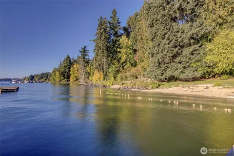 $3,150,000 | 2720 105th Avenue Southeast, Bellevue, WA 98004