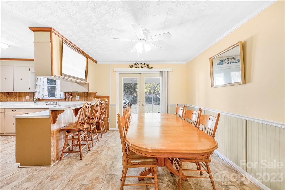 1609 Sandy Park Road Lincolnton, NC 28092 - Photo 12 of 41 Gallery Image 12