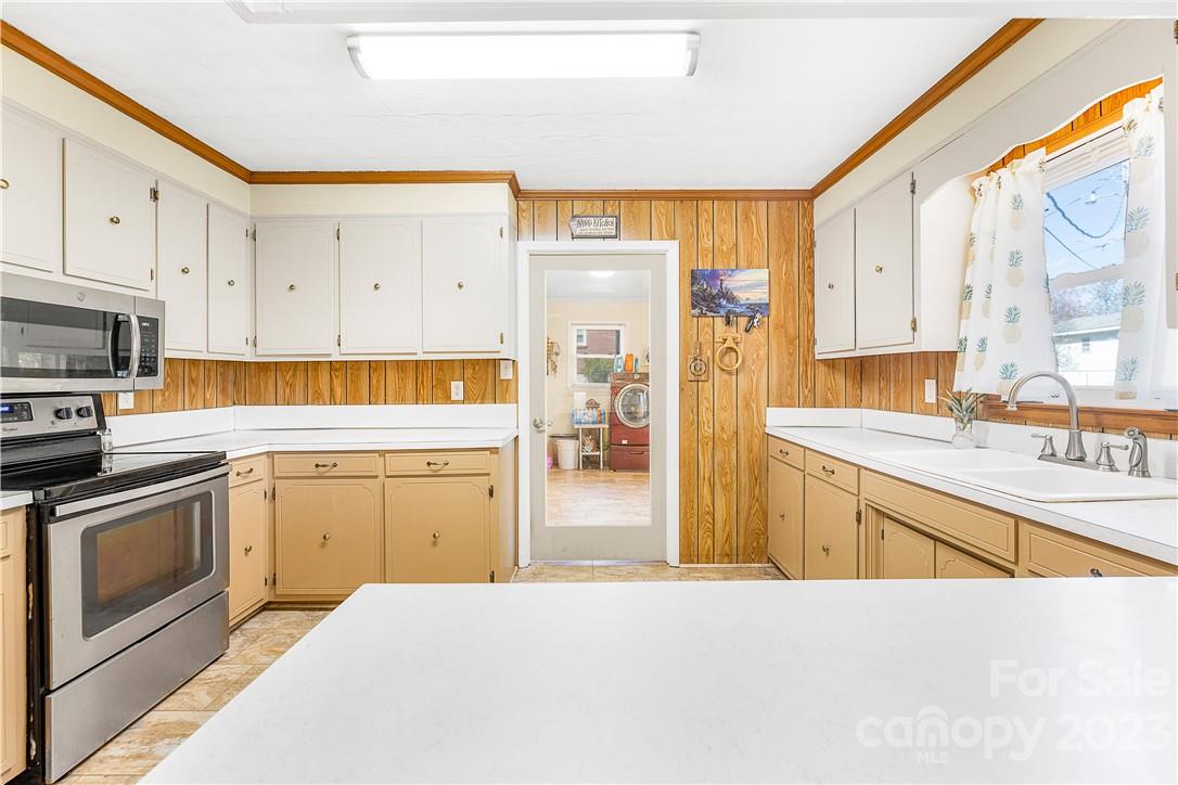 1609 Sandy Park Road Lincolnton, NC 28092 - Photo 14 of 41 Gallery Image 14