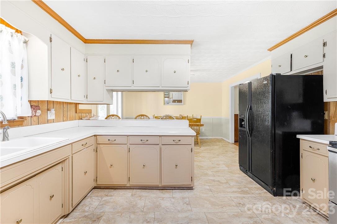 1609 Sandy Park Road Lincolnton, NC 28092 - Photo 16 of 41 Gallery Image 16