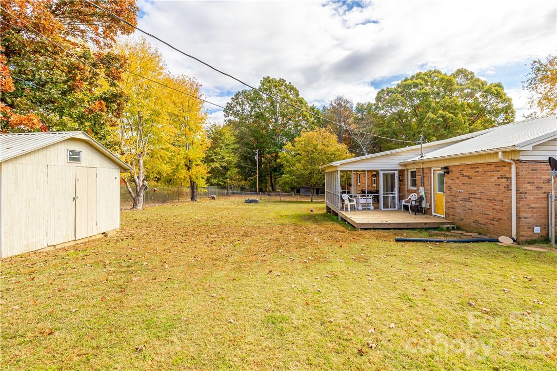 1609 Sandy Park Road Lincolnton, NC 28092 - Photo 26 of 41 Gallery Image 26