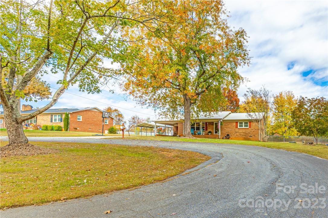 1609 Sandy Park Road Lincolnton, NC 28092 - Photo 8 of 41 Gallery Image 8