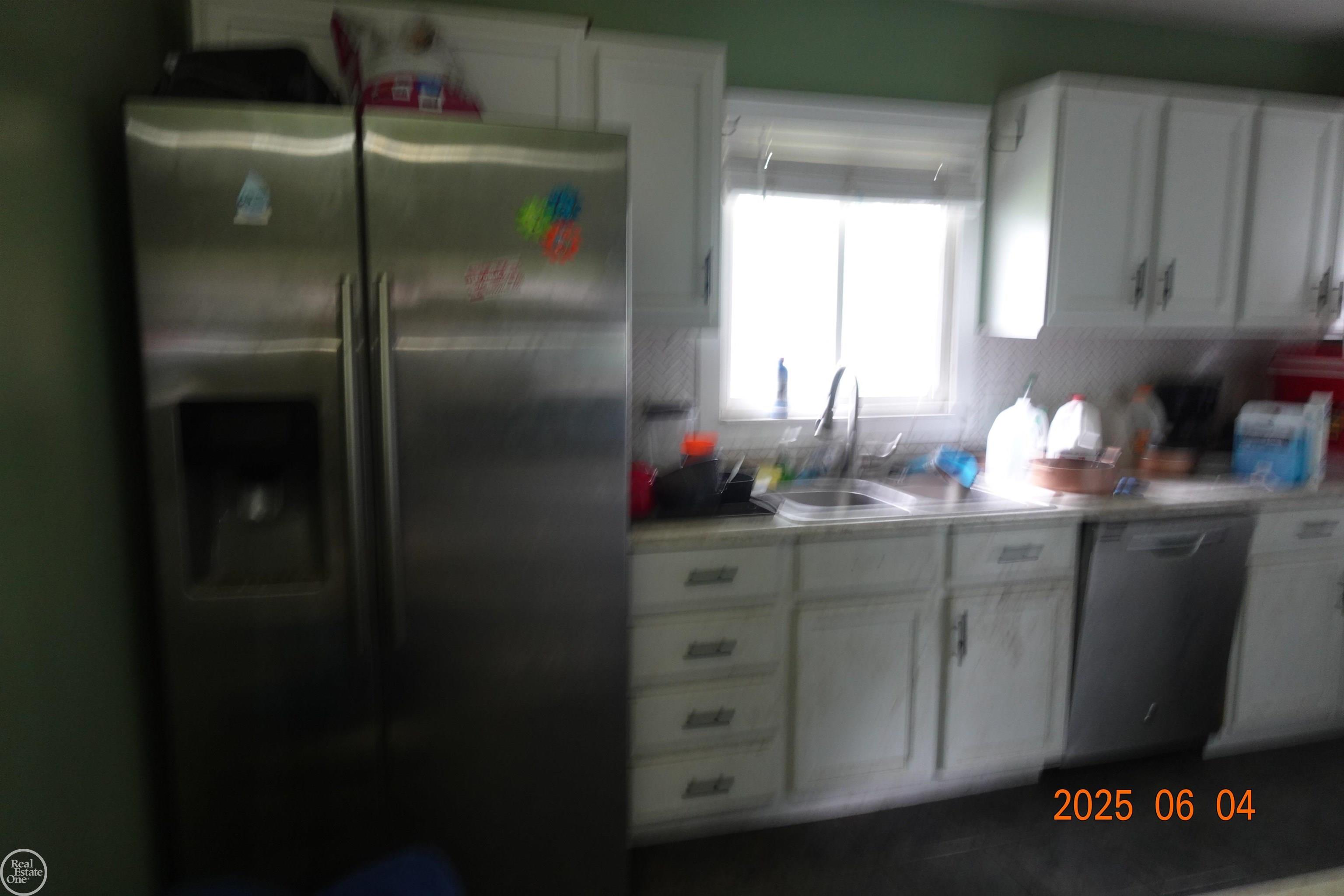 1321 Cornell Road Muskegon, MI 49441 - Photo 4 of 28 50177620-bab025f9-bddf-4e0b-875a-4116d01a281d.JPG