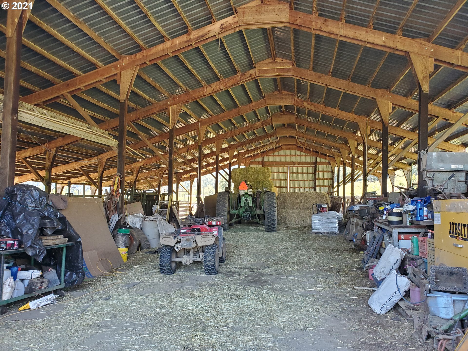 4189 Upper Olalla Road Winston, OR 97496 - Photo 13 of 32 a view of a chairs and table in the patio