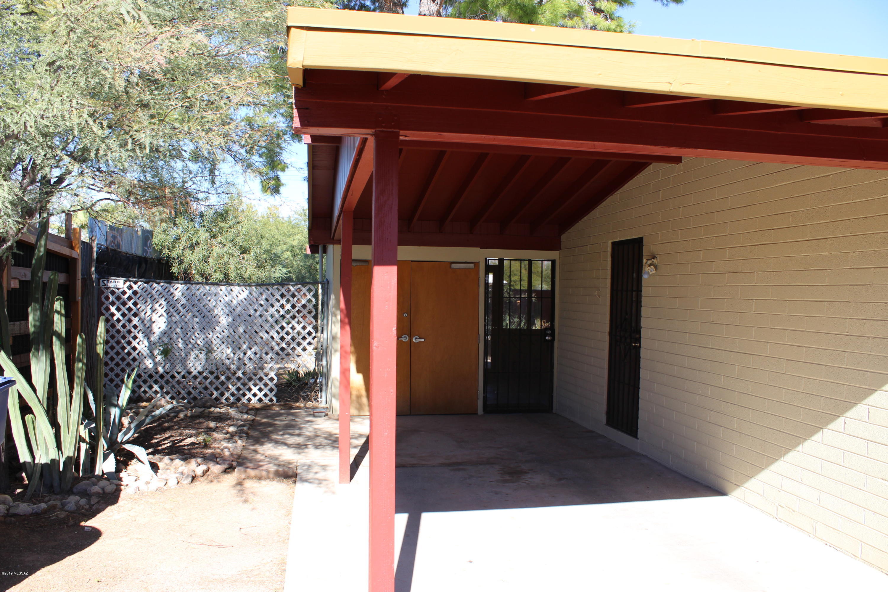 4143 East Spring Street Tucson, AZ 85712 - Photo 4 of 30 Gallery Image 4