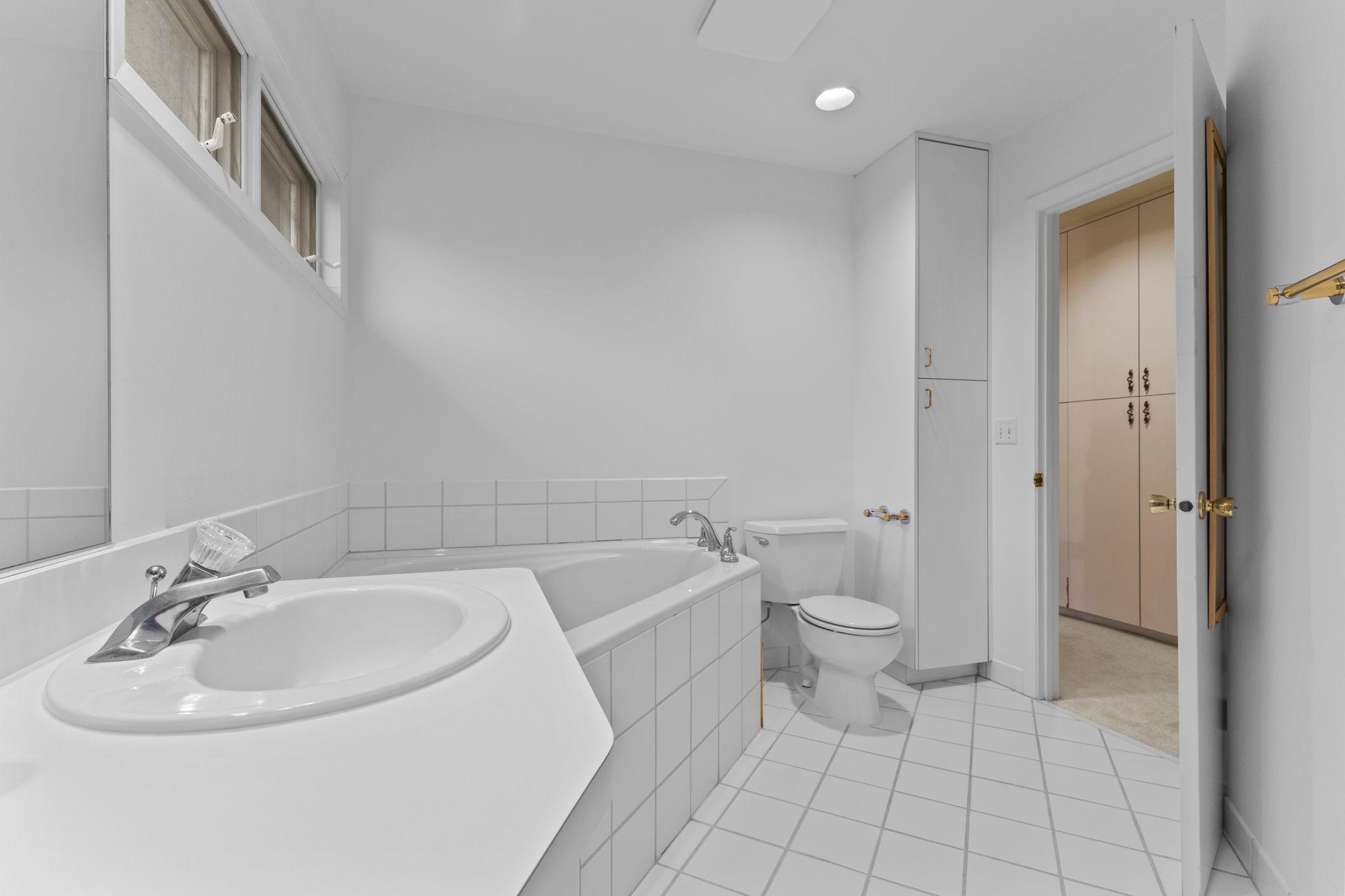 1483 Red Cedar Road Eagan, MN 55121 - Photo 24 of 47 Gallery Image 24