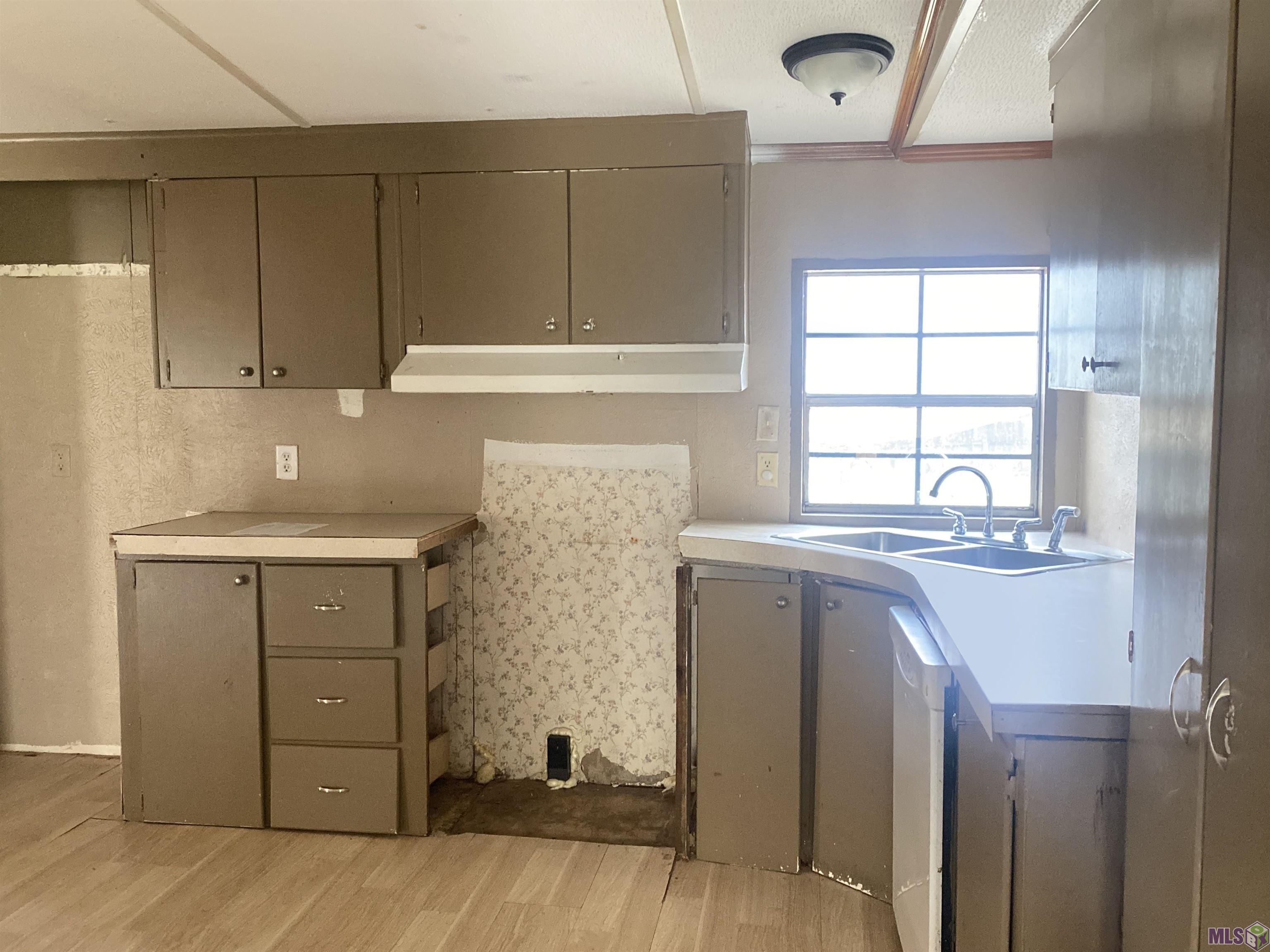 7706 River Ridge Drive Denham Springs, LA 70706 - Photo 4 of 19