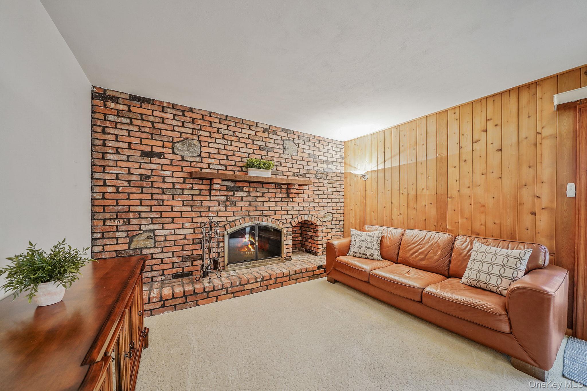 52 San Rafael Avenue Holbrook, NY 11741 - Photo 14 of 46