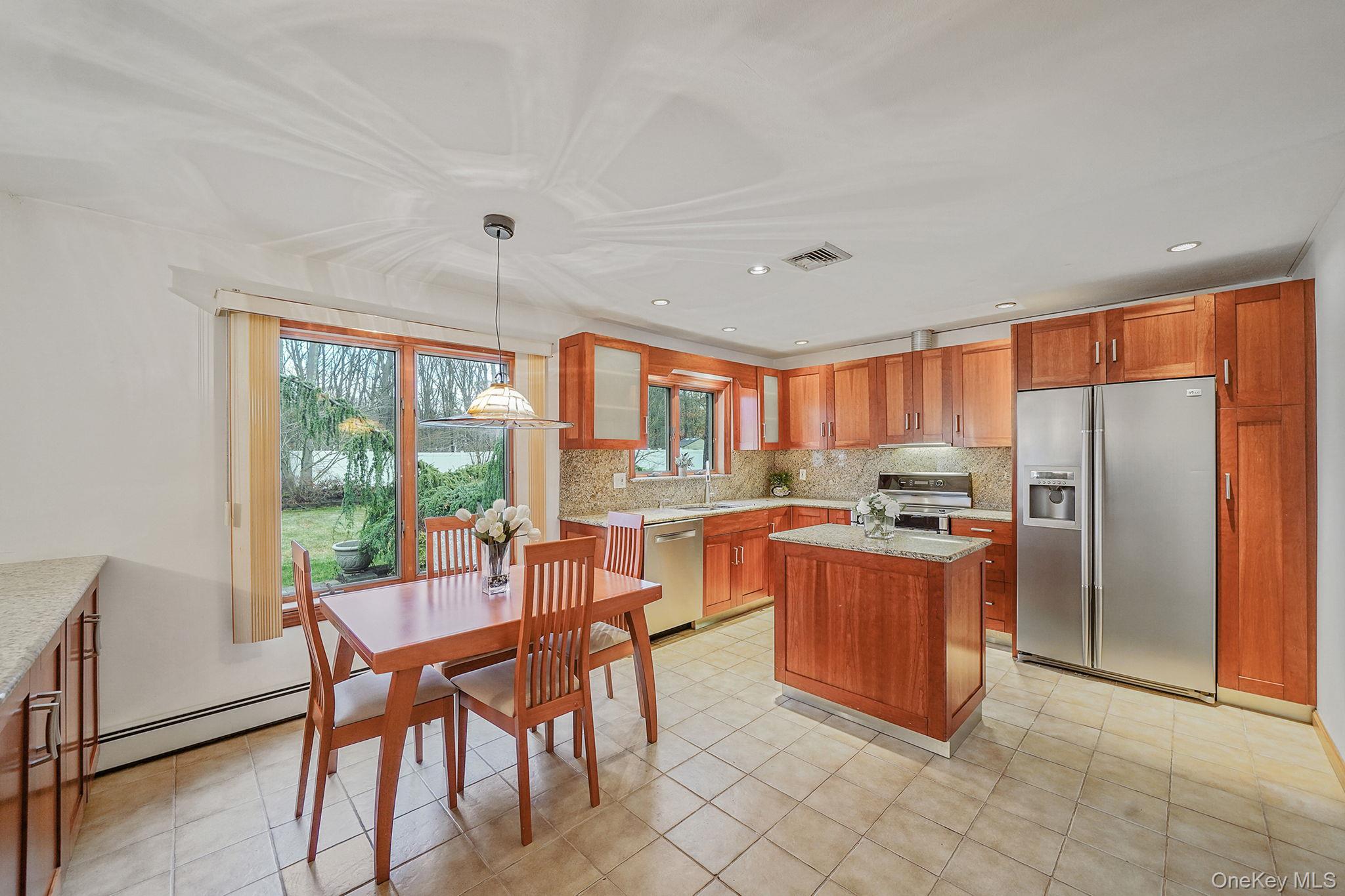 52 San Rafael Avenue Holbrook, NY 11741 - Photo 16 of 46