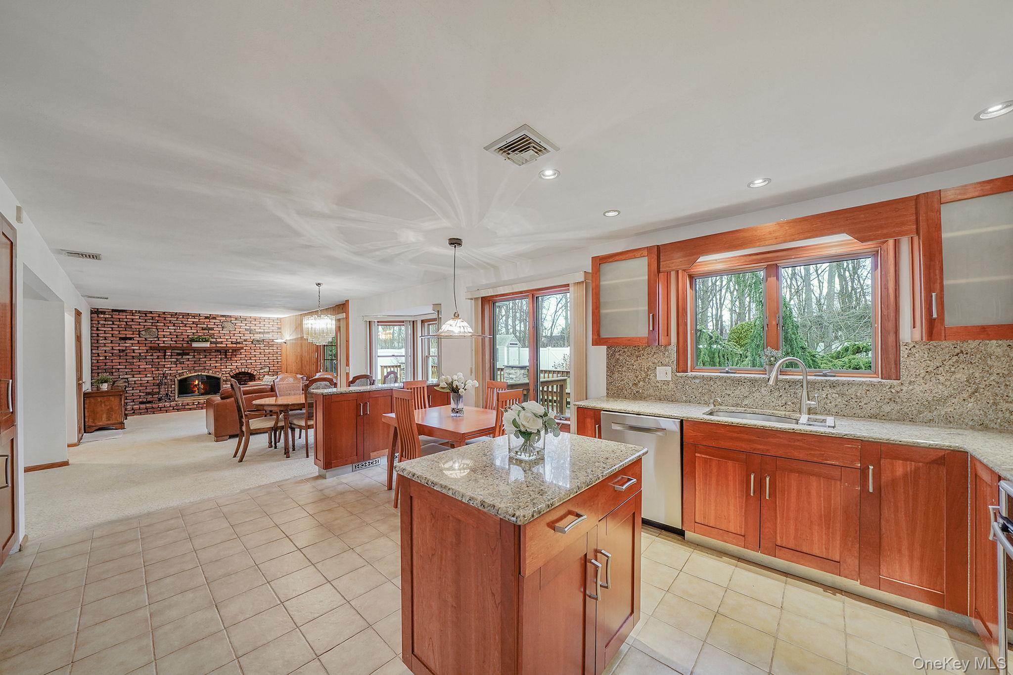 52 San Rafael Avenue Holbrook, NY 11741 - Photo 17 of 46