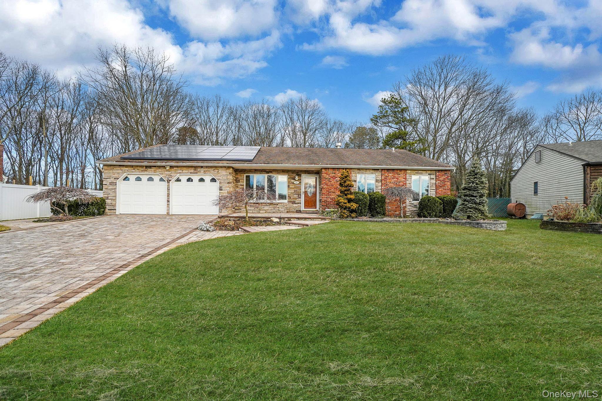 52 San Rafael Avenue Holbrook, NY 11741 - Photo 2 of 46