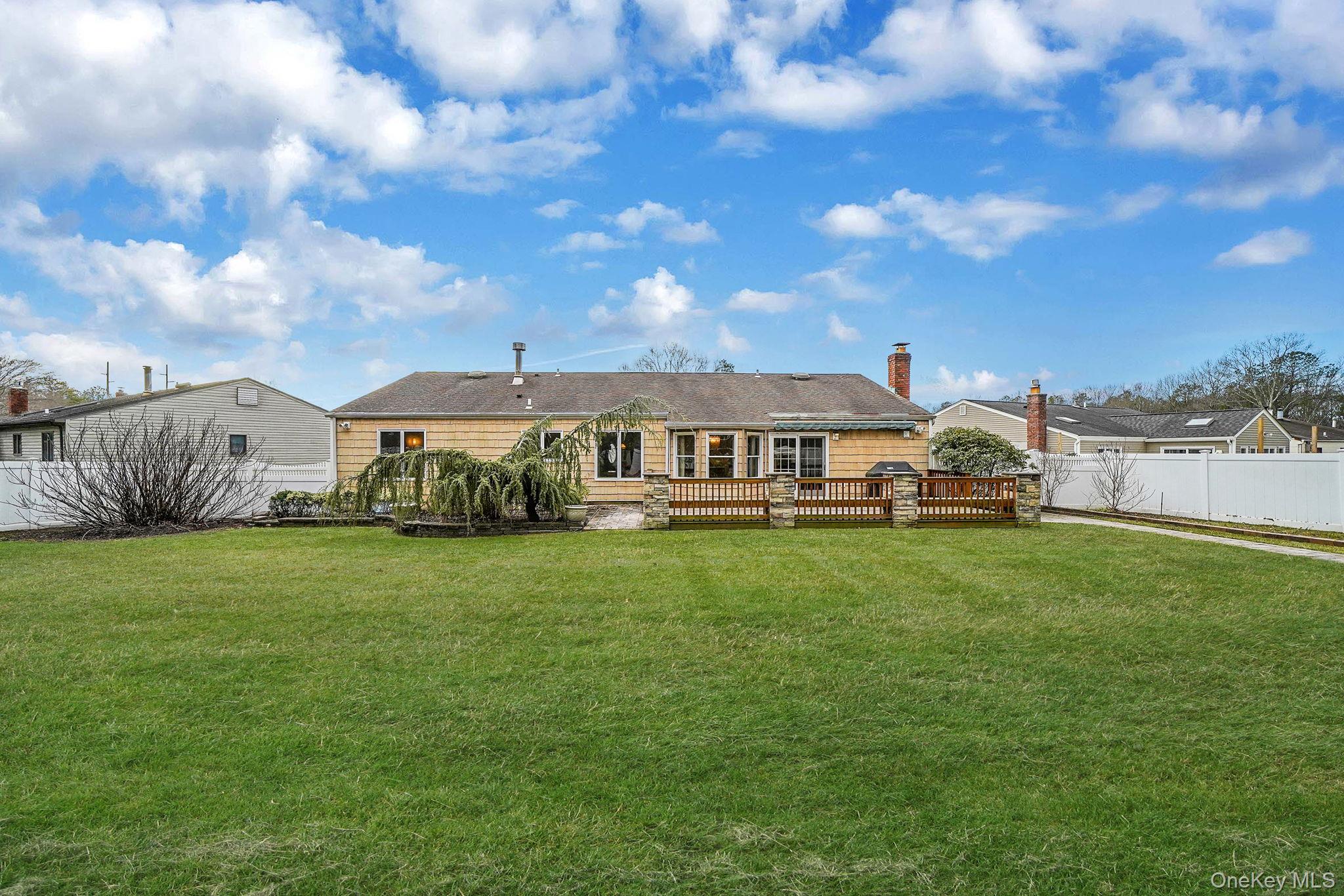 52 San Rafael Avenue Holbrook, NY 11741 - Photo 30 of 46