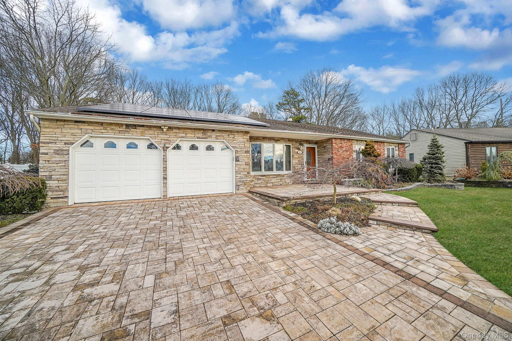 52 San Rafael Avenue Holbrook, NY 11741 - Photo 3 of 46