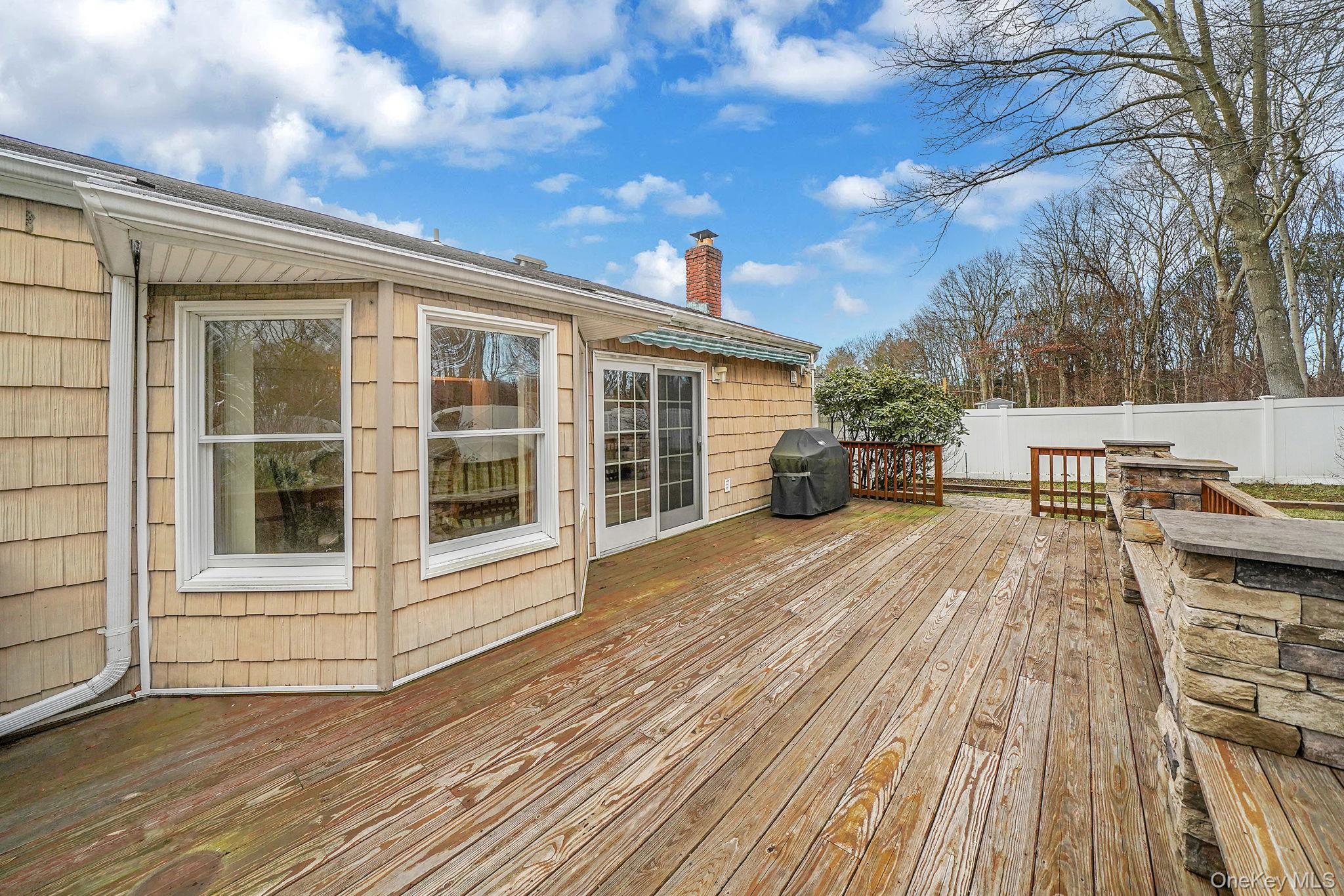 52 San Rafael Avenue Holbrook, NY 11741 - Photo 33 of 46