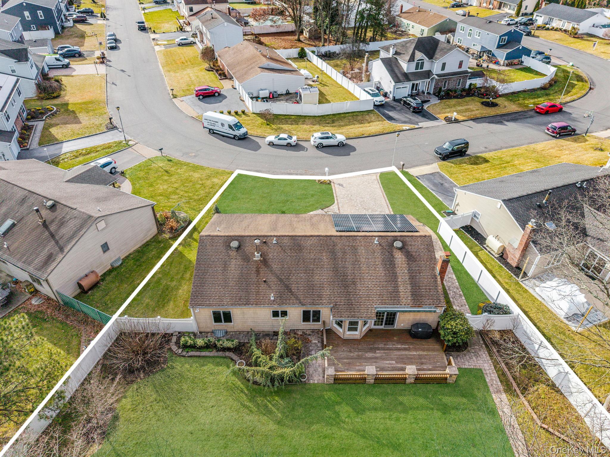 52 San Rafael Avenue Holbrook, NY 11741 - Photo 7 of 46