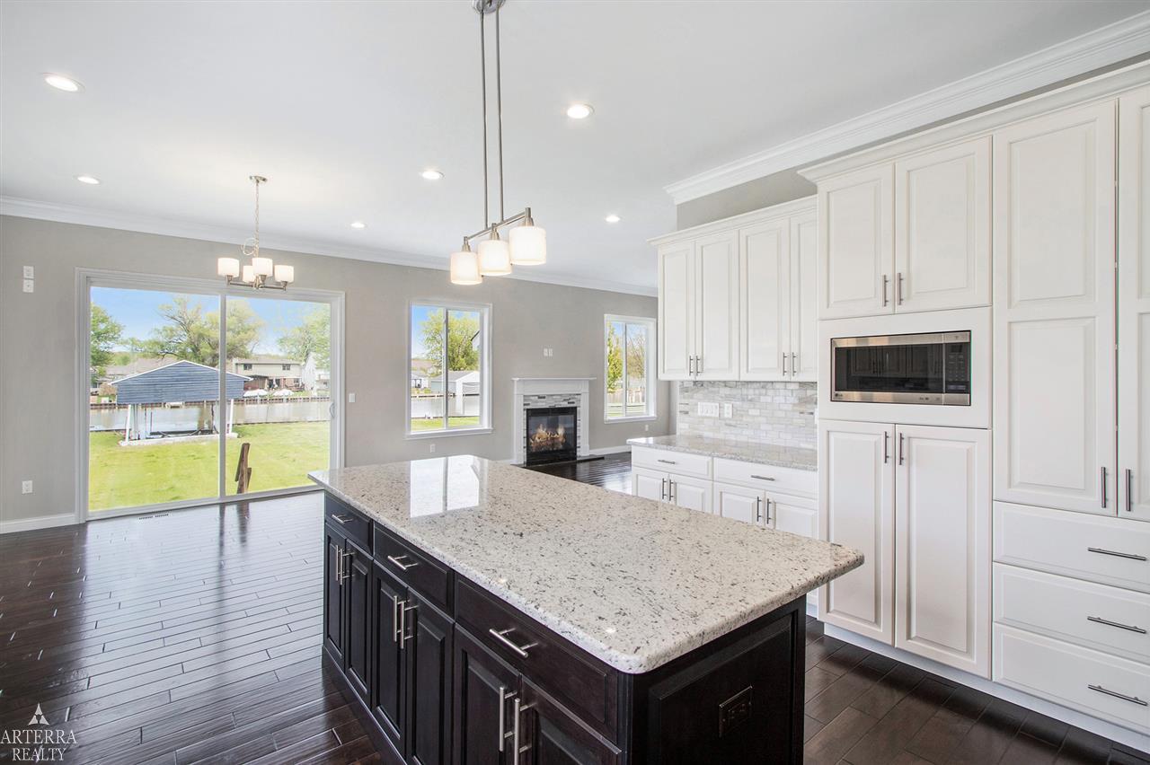 32945 Sutton Road New Baltimore, MI 48047 - Photo 15 of 66 31381230-14.JPG
