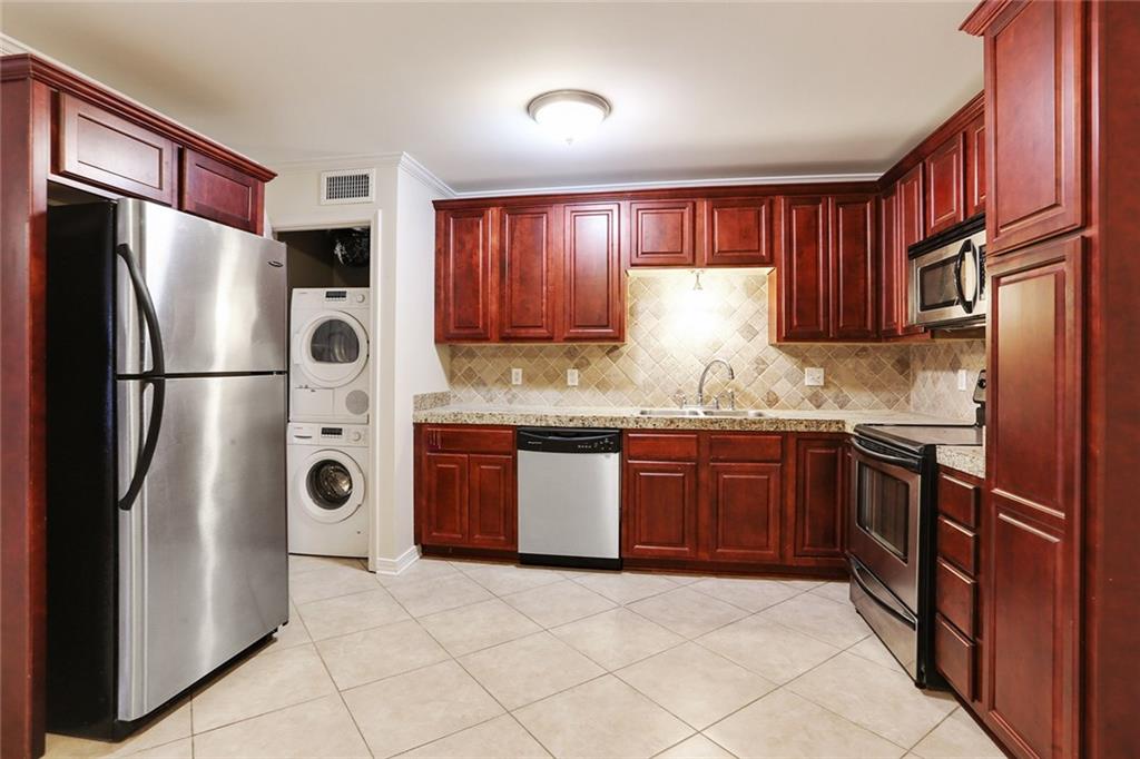 3013 Ridgelake Drive, Unit 107 Metairie, LA 70002 - Photo 5 of 11