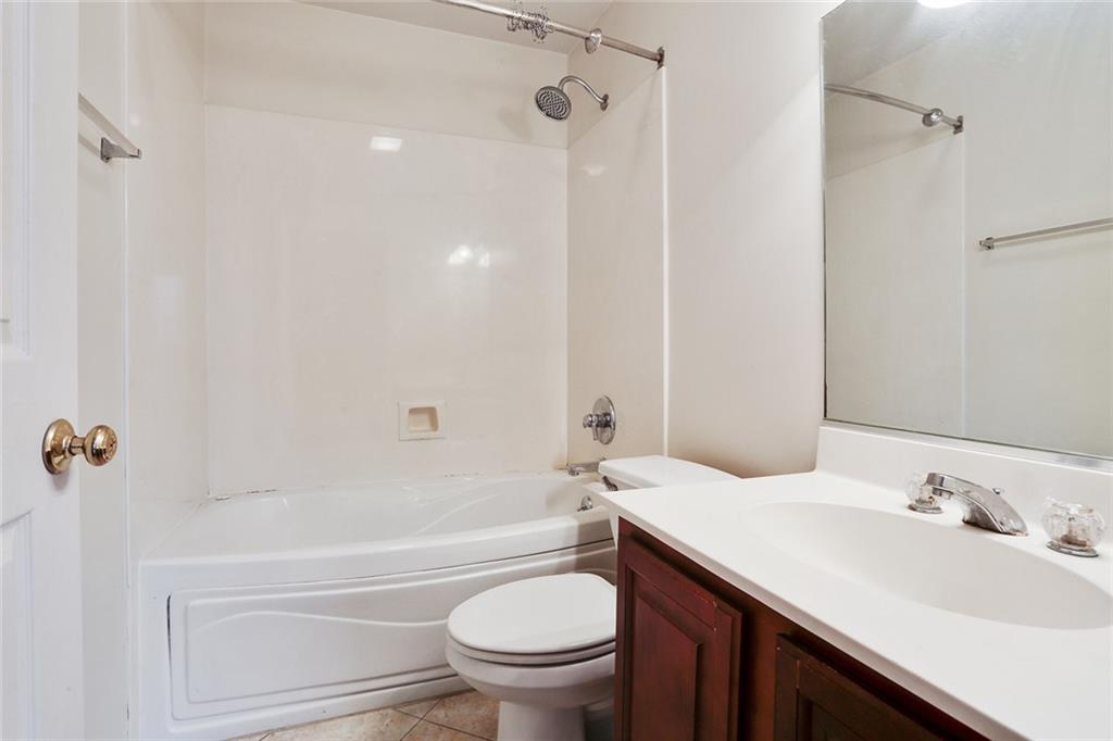 3013 Ridgelake Drive, Unit 107 Metairie, LA 70002 - Photo 7 of 11